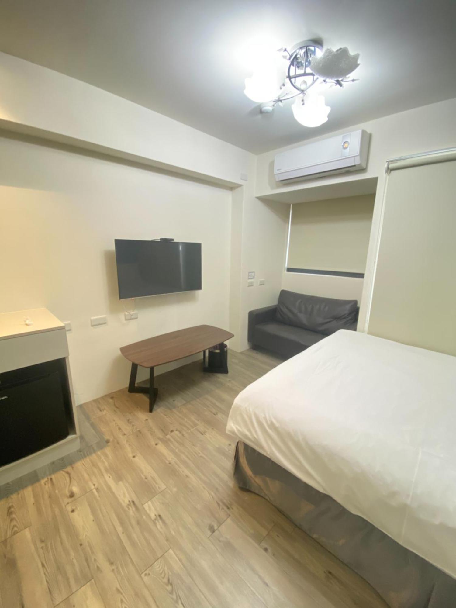 逢甲 Toy Room Taichung Buitenkant foto