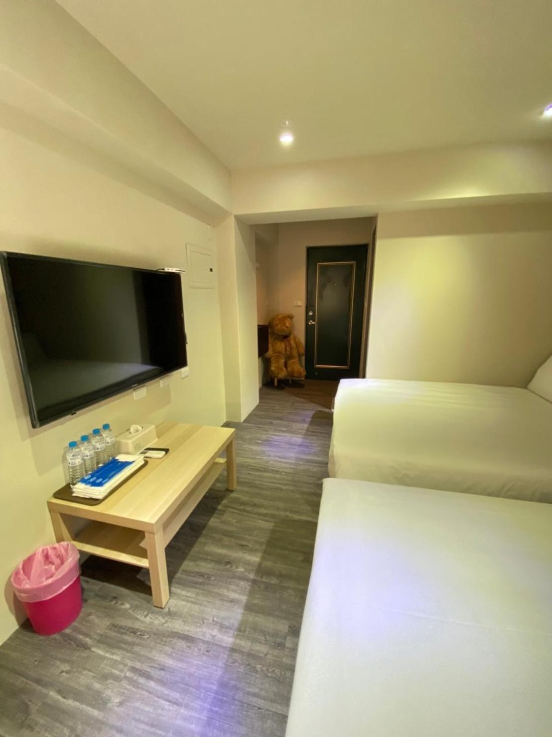 逢甲 Toy Room Taichung Buitenkant foto
